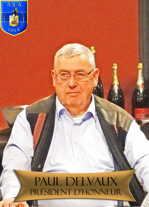 Paul president d'honneur avec logo